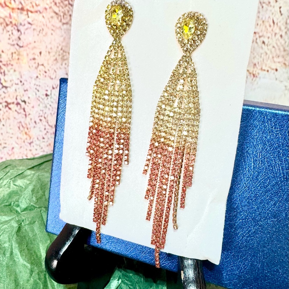 New In Box Elegant Yellow & Champagne Crystal Earrings